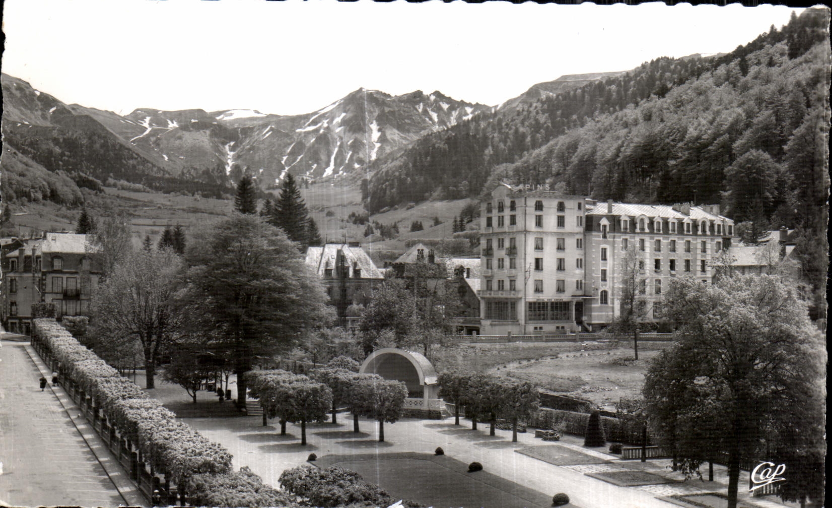 CPA the Mount Gilds Saney the Park and Hotel of the Fir trees