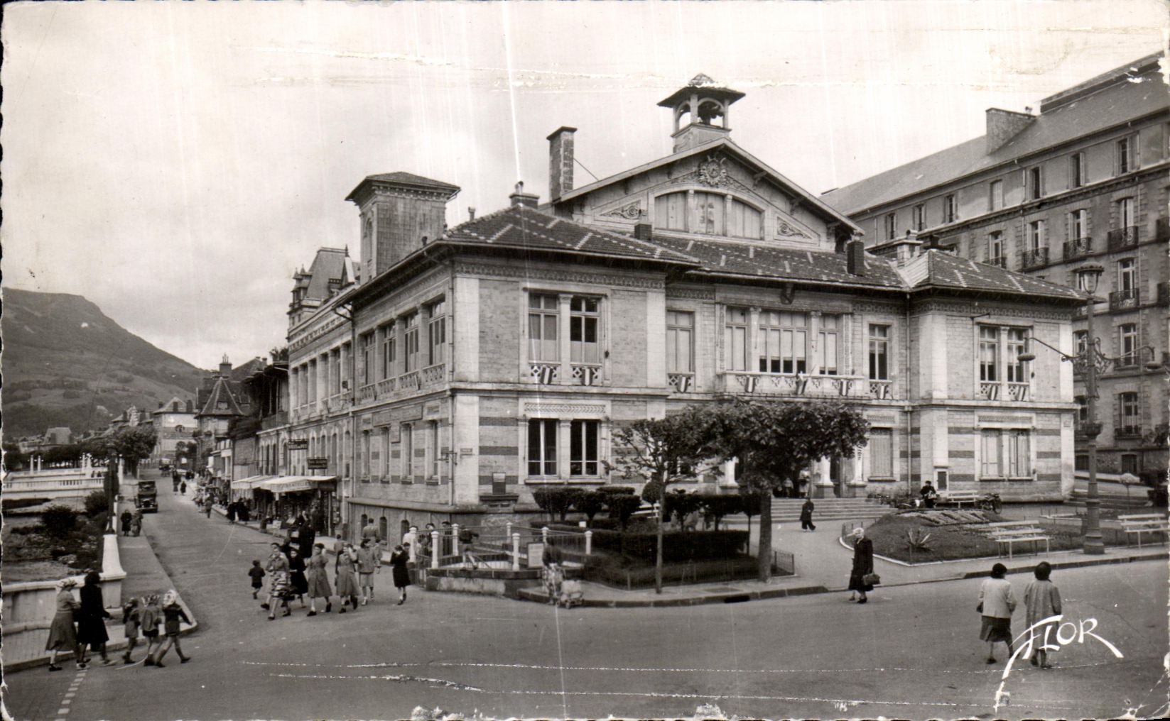 CPA La Bourboule L Hotel de Ville