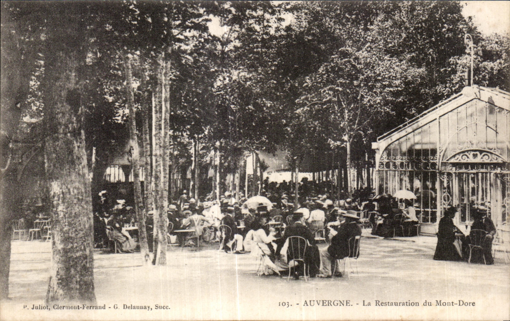 CPA Auvergne the Restoration of the Mount Gilds