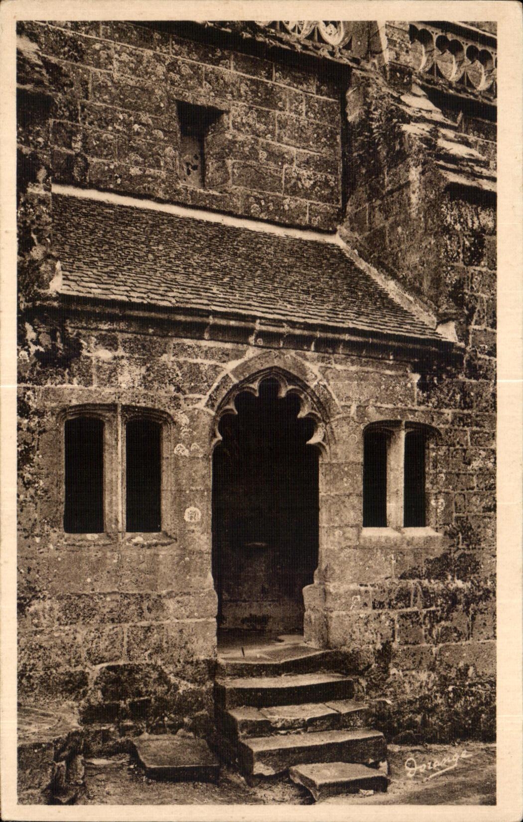 CPA Locronan Finistere Church XVe Century Gate Entering dimension Northern