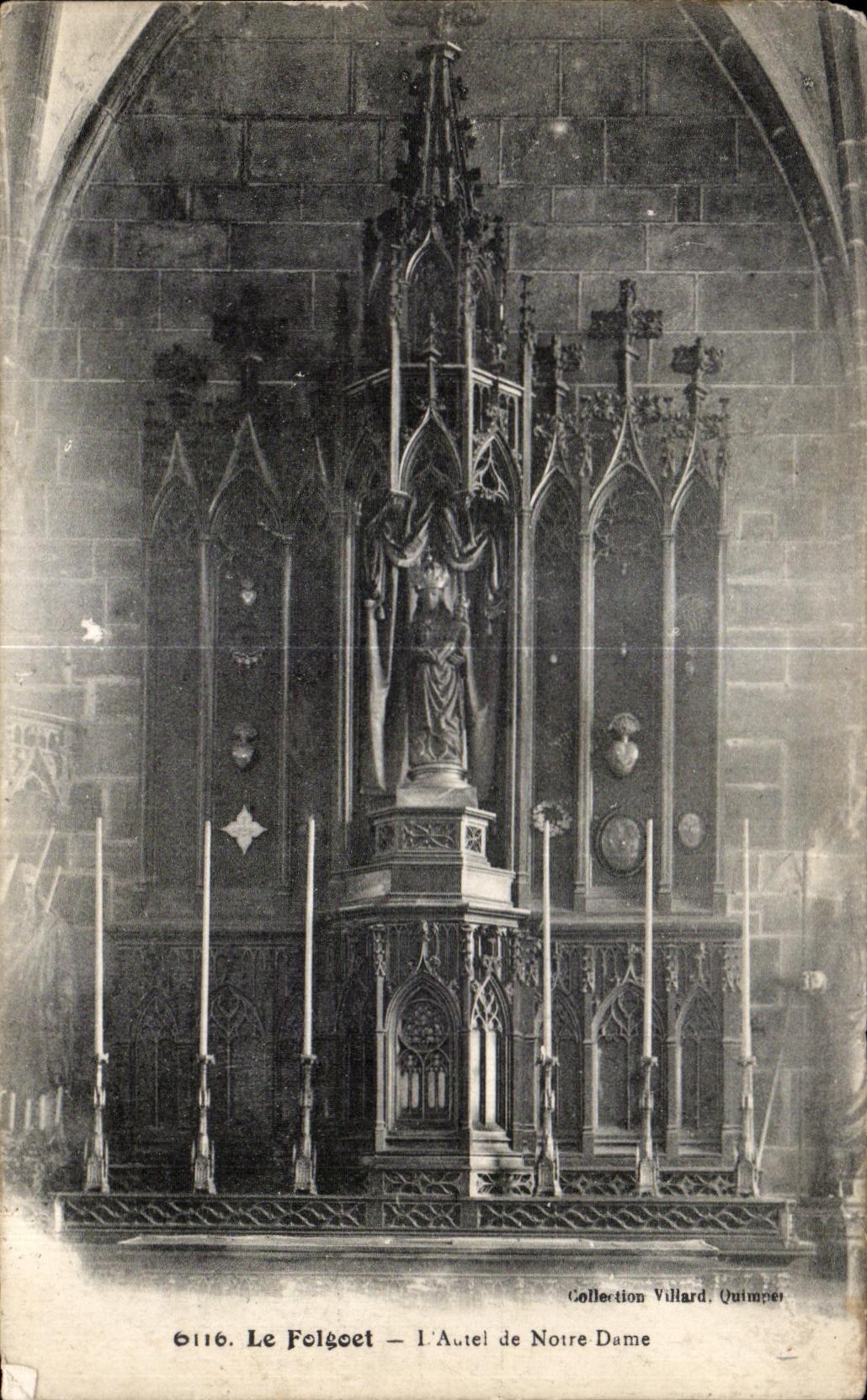 CPA Le Folgoet L Autel de Notre Dame