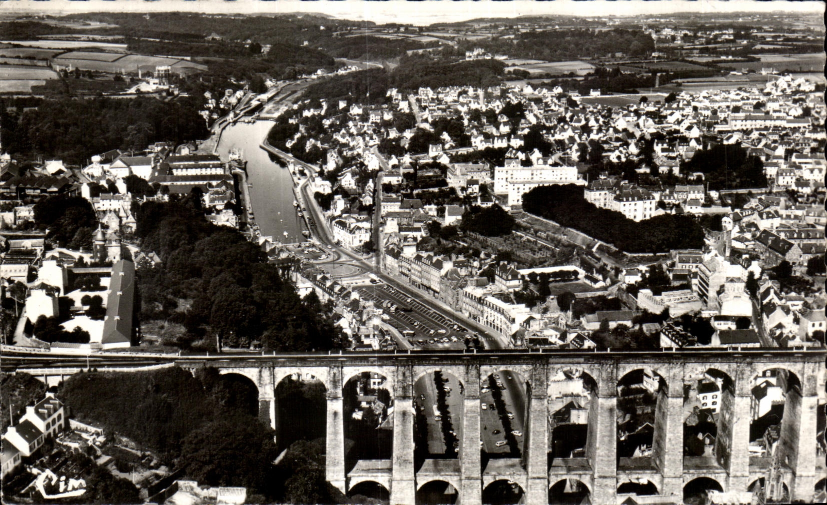 CPA Morlaix Vue generale aerienne