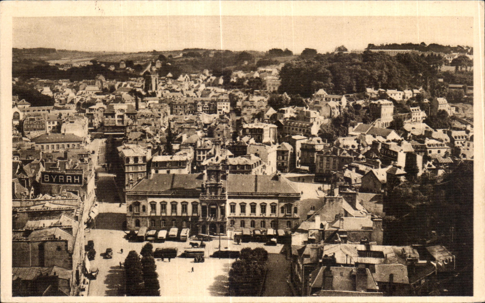 CPA Morlaix La place Thiers vue du viaduc