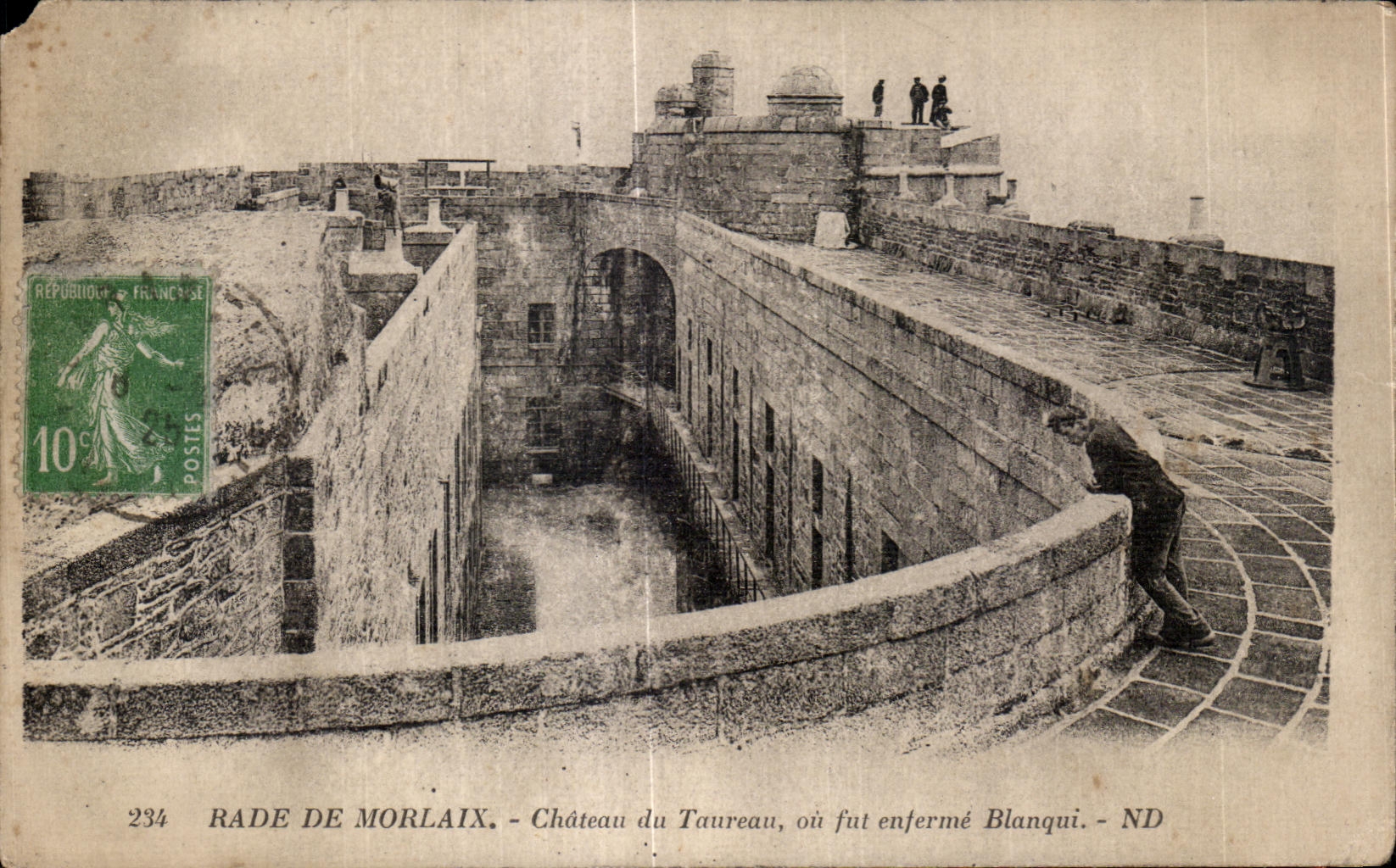 CPA Rade de Morlaix Chateau du Taureau ou fut enferme Blanqui