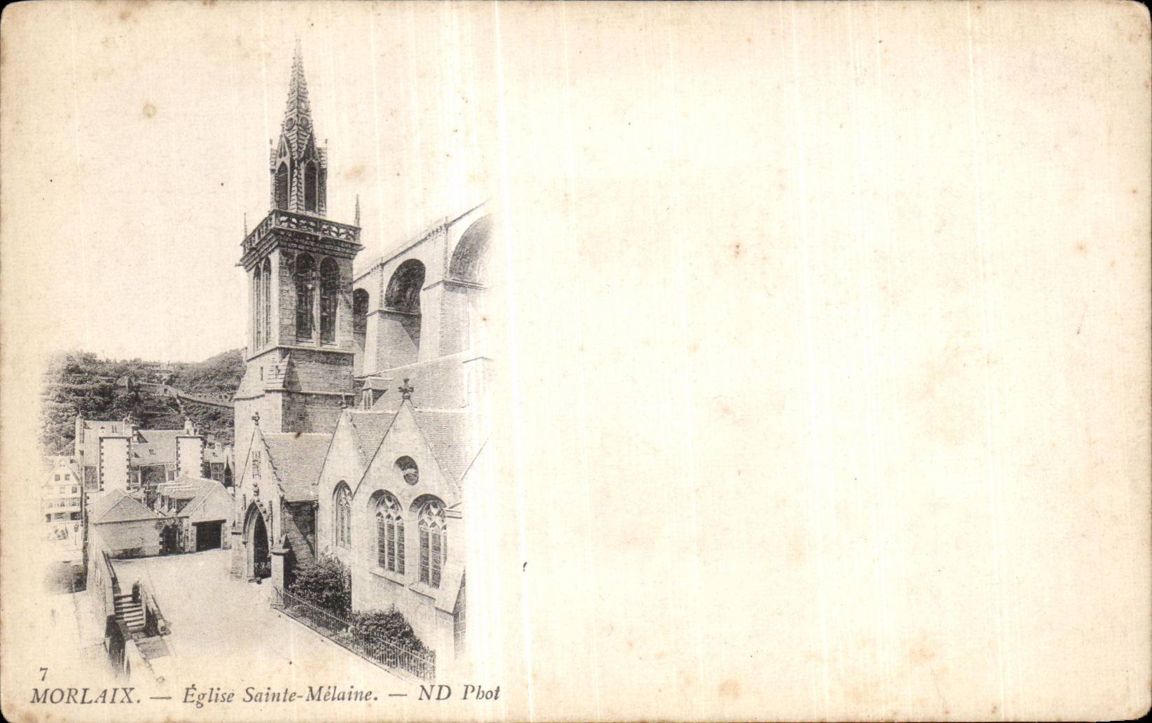 CPA Morlaix Eglise Saint Melaine Le Baptistere