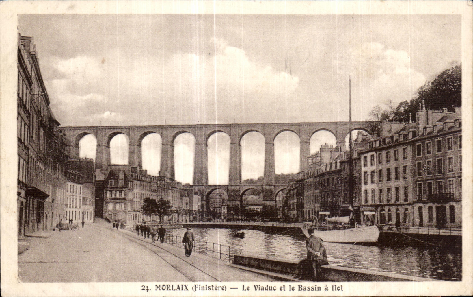 CPA Morlaix Le Viaduc et le Bassin a flot