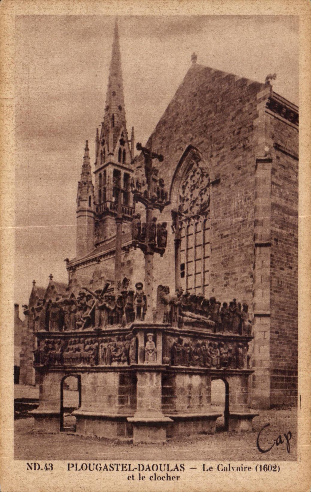 CPA Plougastel Daoulas Le Calvaire et le clocher