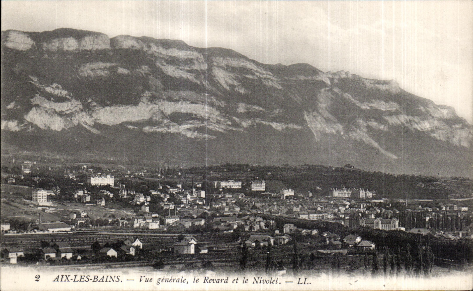 CPA Aix les Bains Vue generale le Revard et le Nivolet