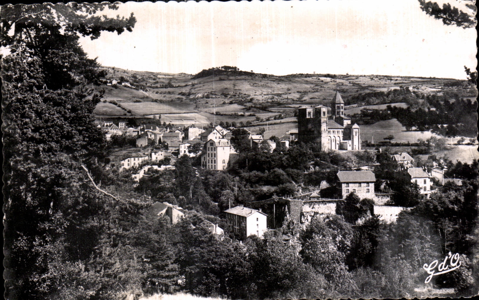 CPA L Auvergne Saint Nectaire le Haut Vue generale