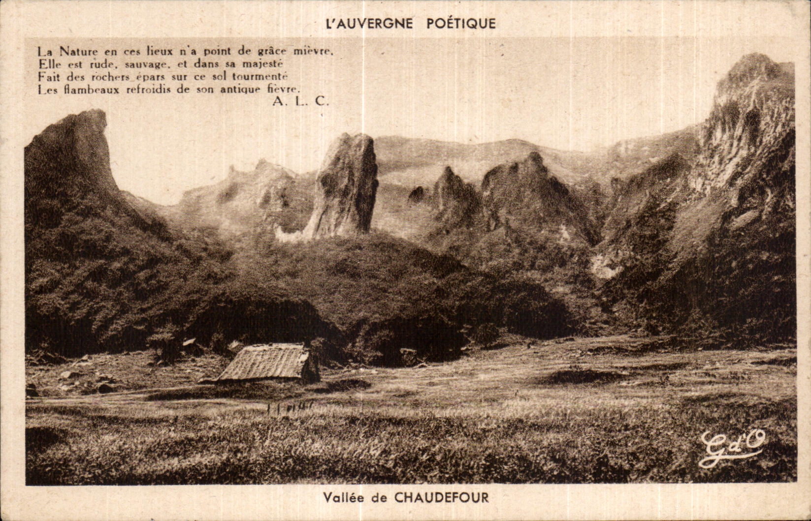 CPA L Auvergne Poetique Vallee de Chaudefour