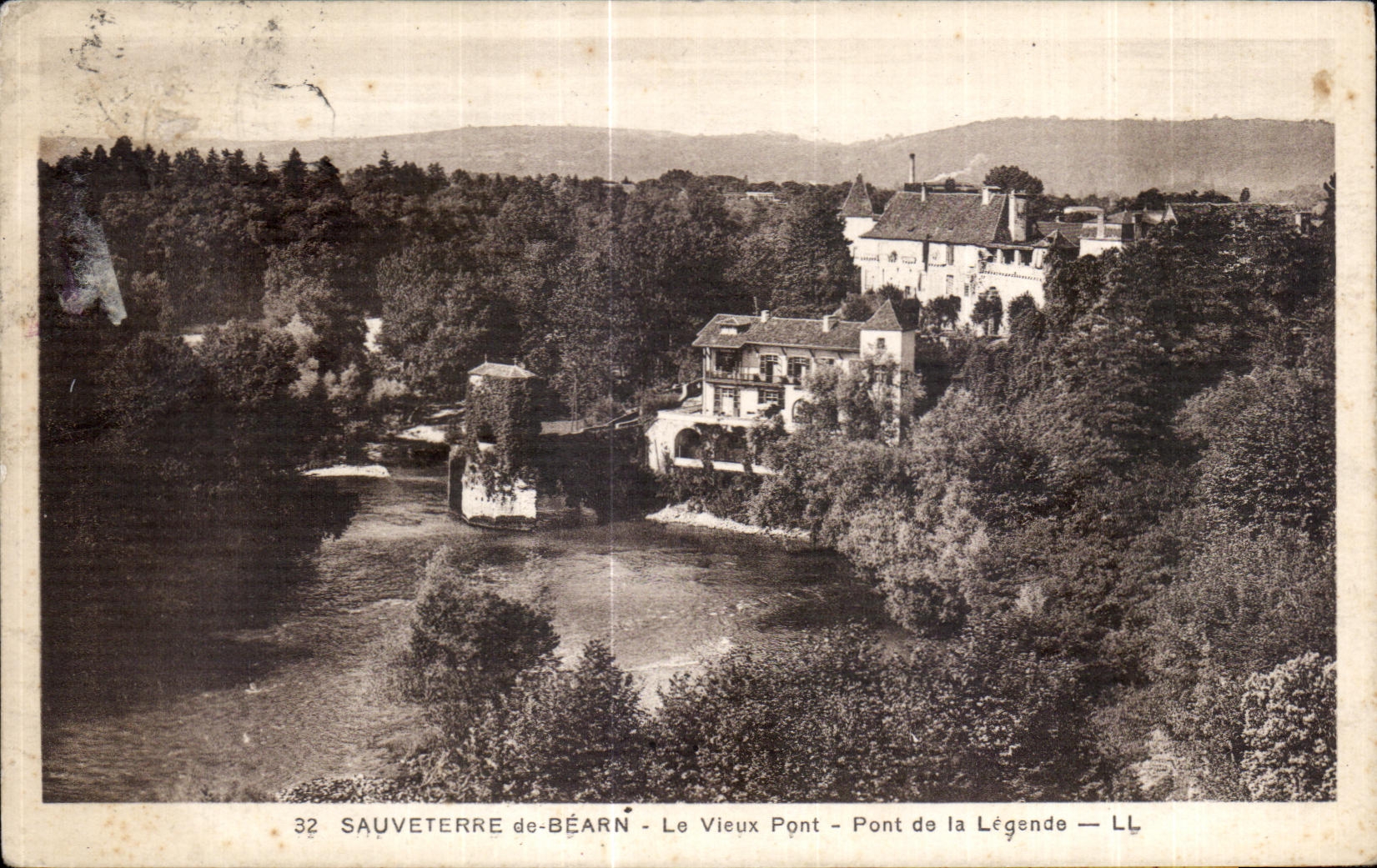 CPA Sauveterre de Bearn Le Vieux Pont de la Legende