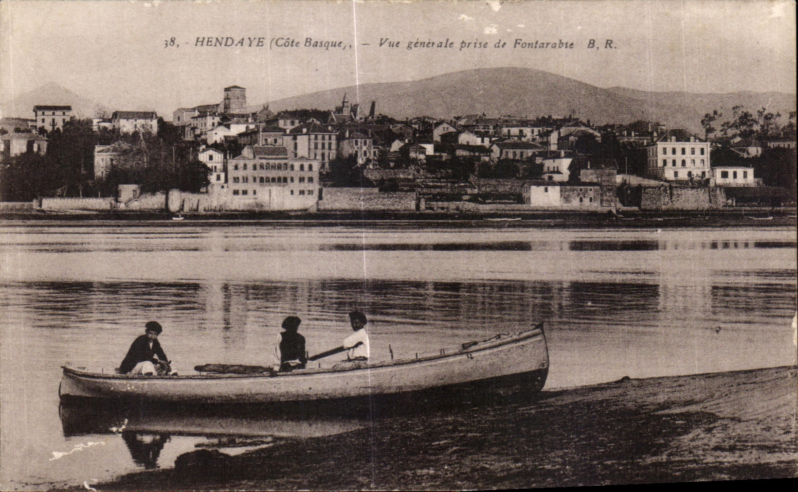 CPA Hendaye View taken of Fontarabie
