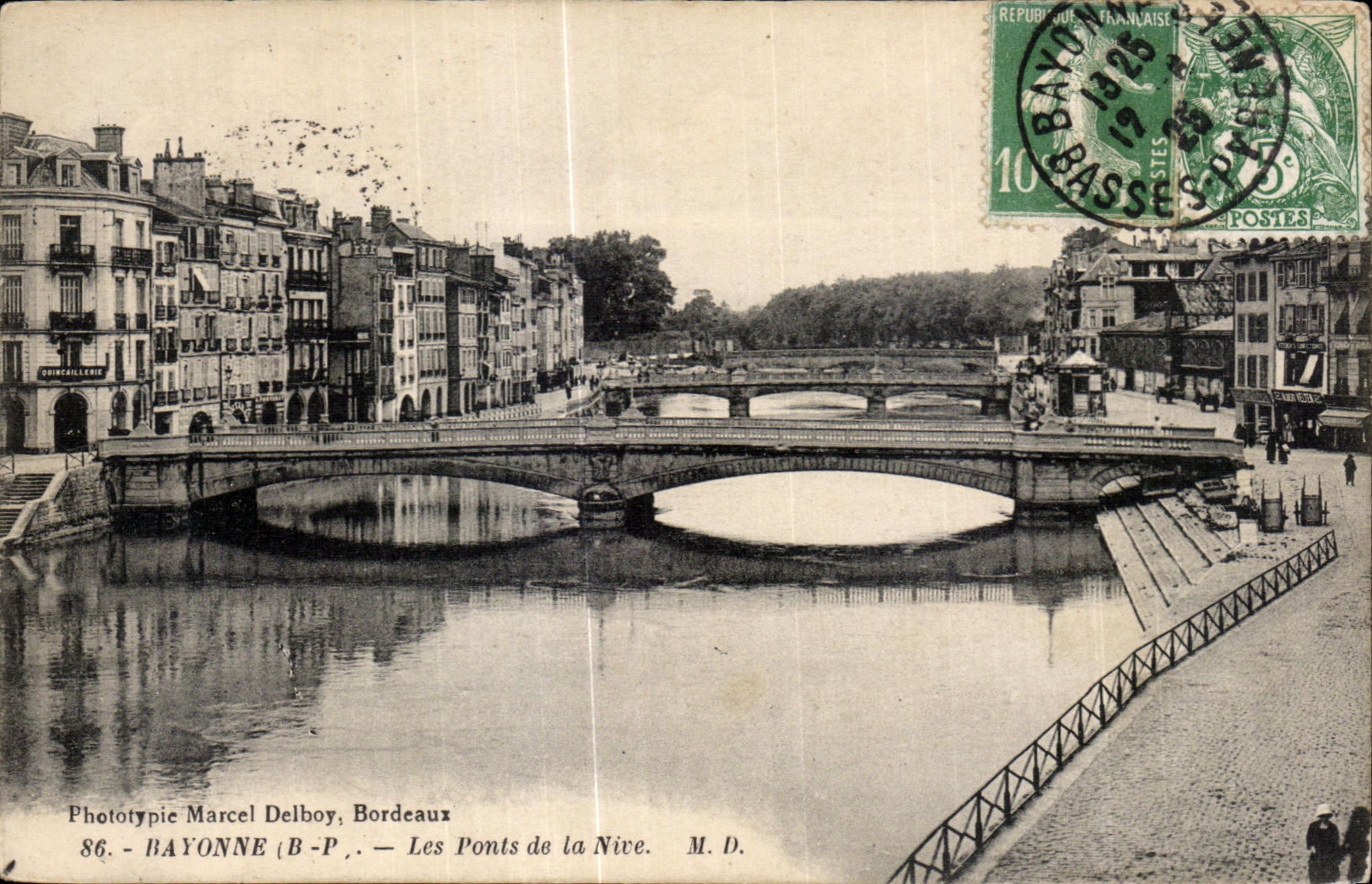 CPA Bayonne Les Ponts de la Nive