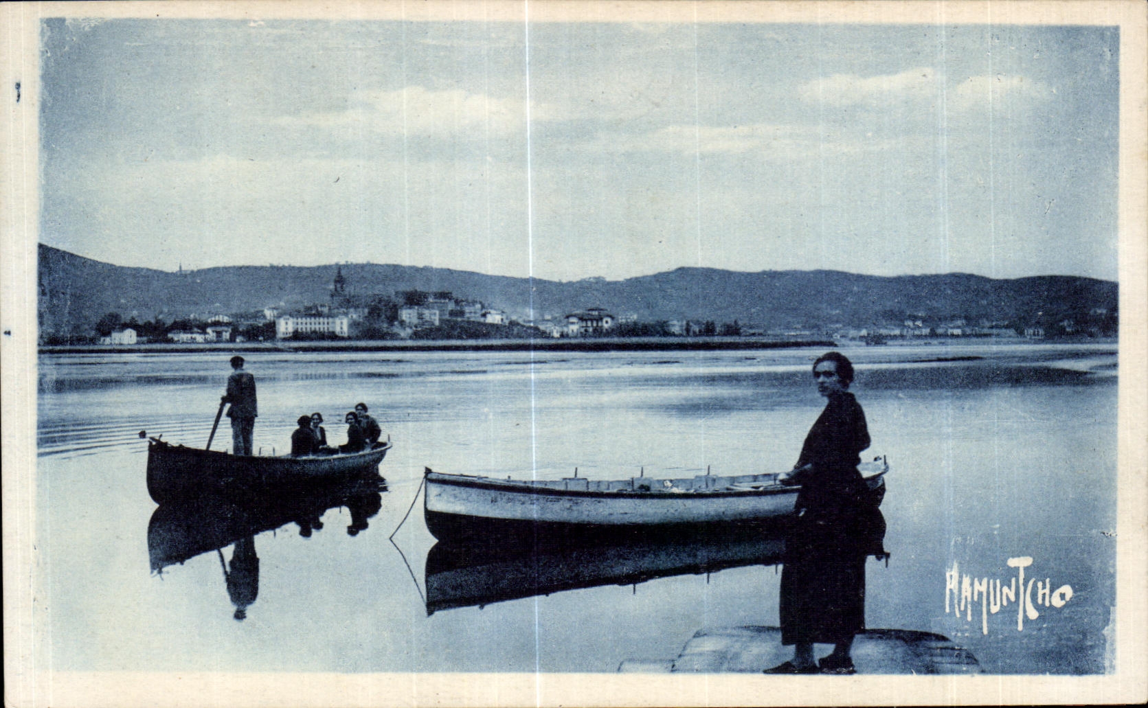 CPA Henyate Small Quay or one S embarks for Fontarabie