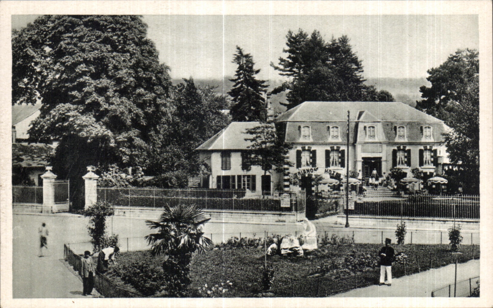 CPA Hotel Trianon the Small House Places Thermal baths Bagneres de Bigorre