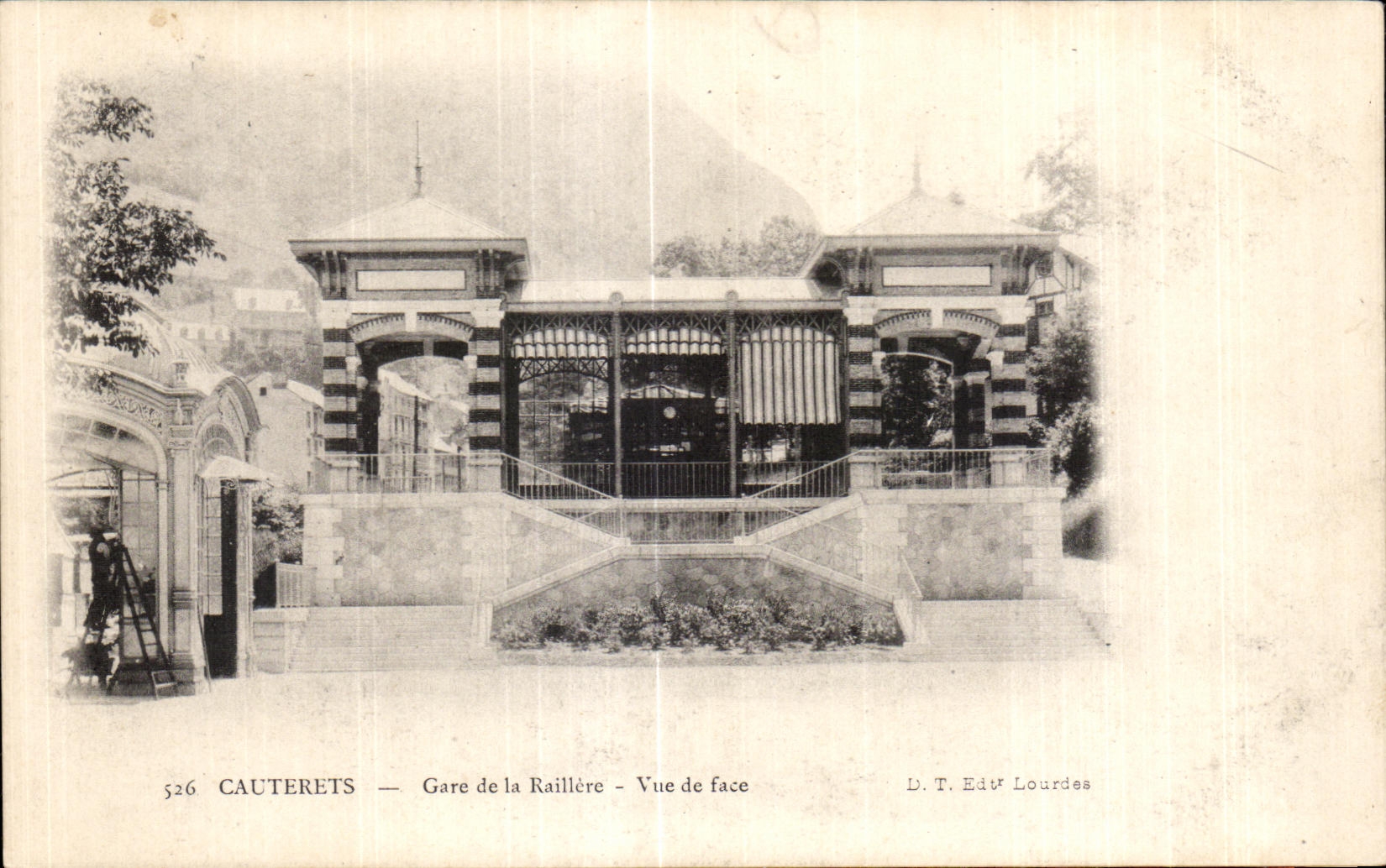 CPA Cauterets Parks of Raillere Front view