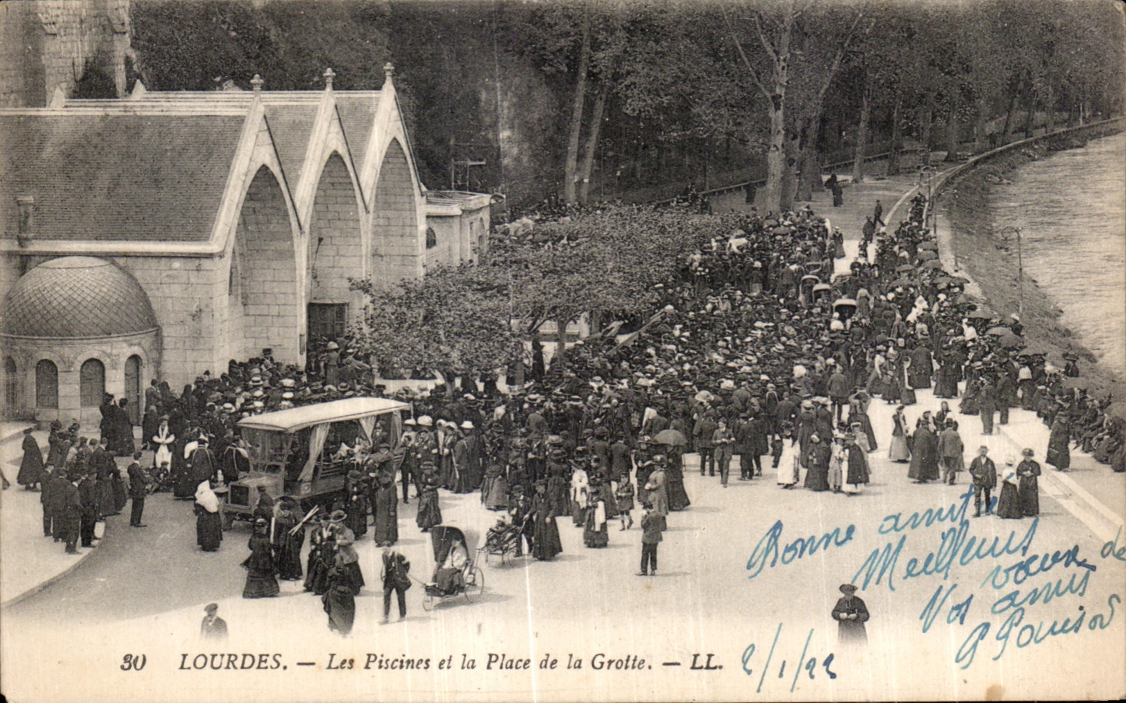 CPA Lourdes Les Piscines et la Place de la Grotte Corbillard