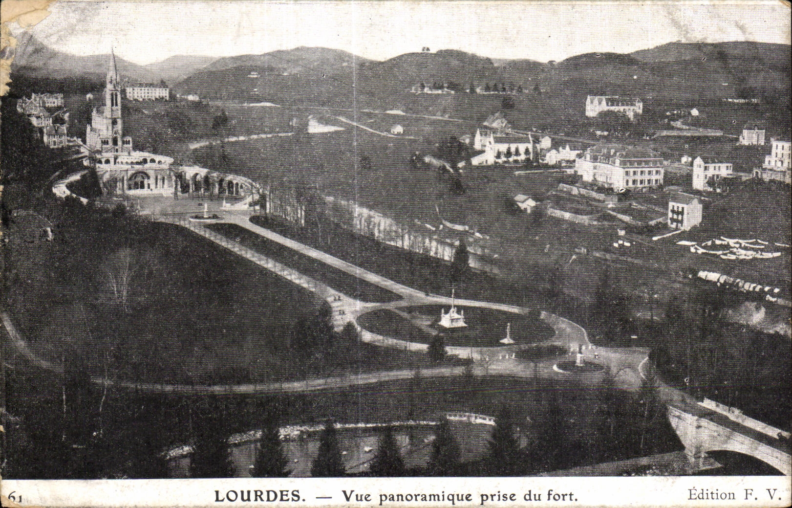 CPA Lourdes Vue Panoramique prise du fort
