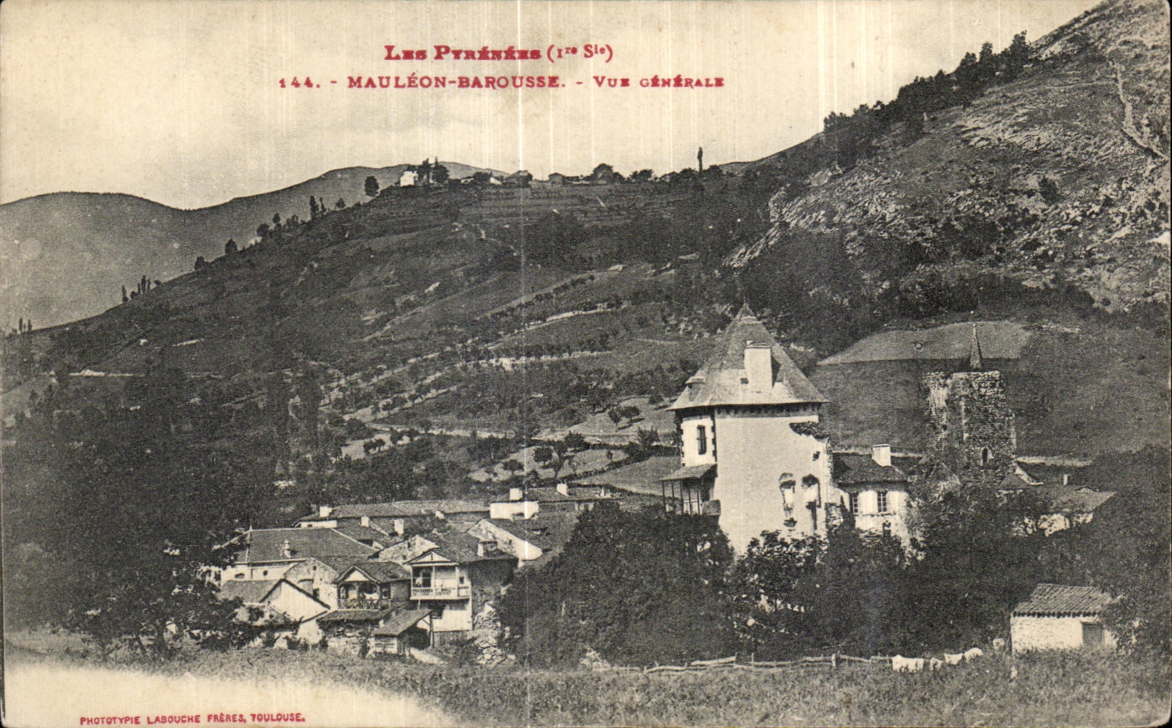 CPA Les Pyrenees Mauleon Barousse Vue Generale