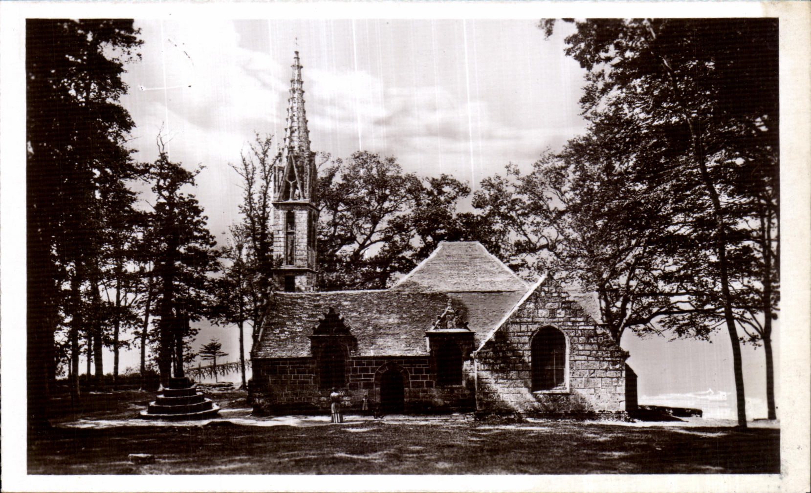 CPA Plougastel Daoulas (Finistere) La Chapelle Saint Jean
