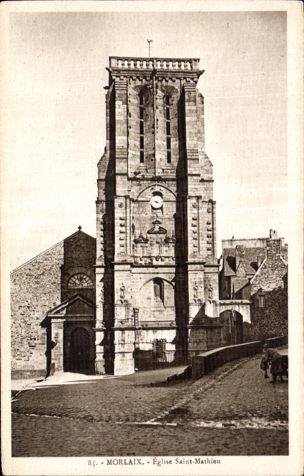 CPA Morlaix Eglise Saint Mathieu