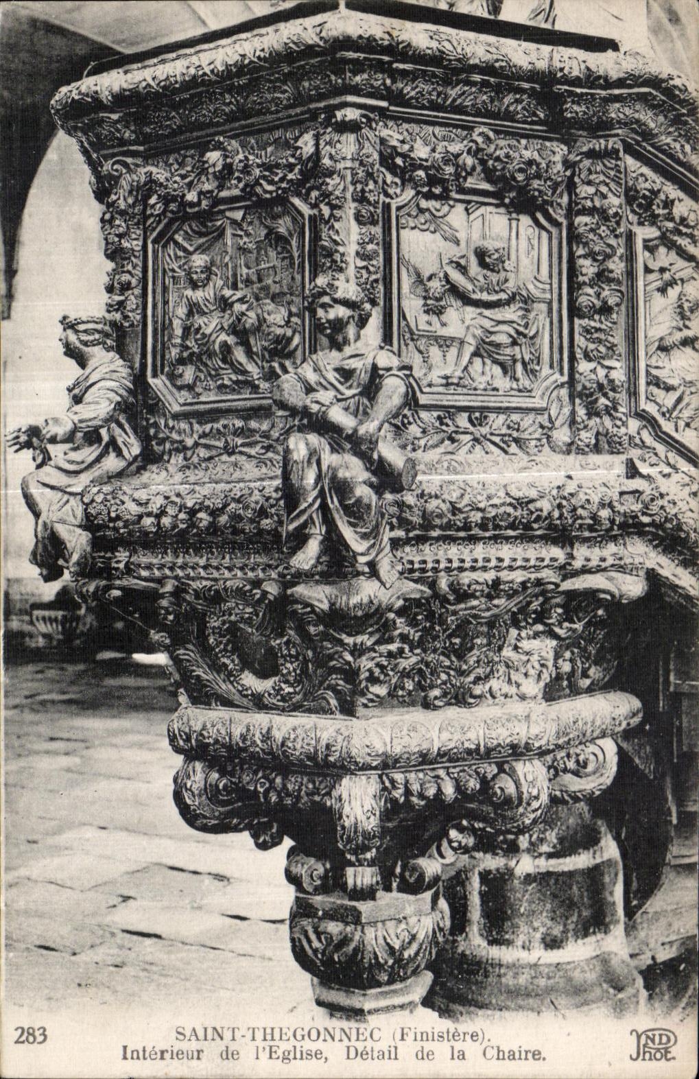 CPA Saint Thegonnec (Finistere) Interieur de I Eglise Detail de la Chaire