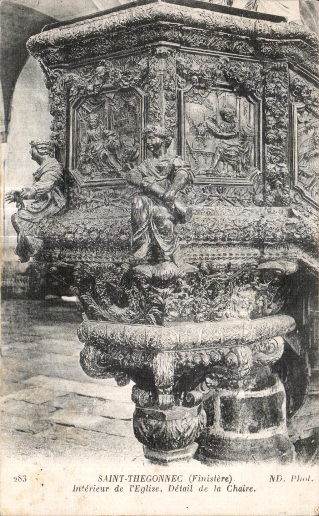 CPA Saint Thegonnec (Finistere) Interieur de I Eglise Detail de la Chaire