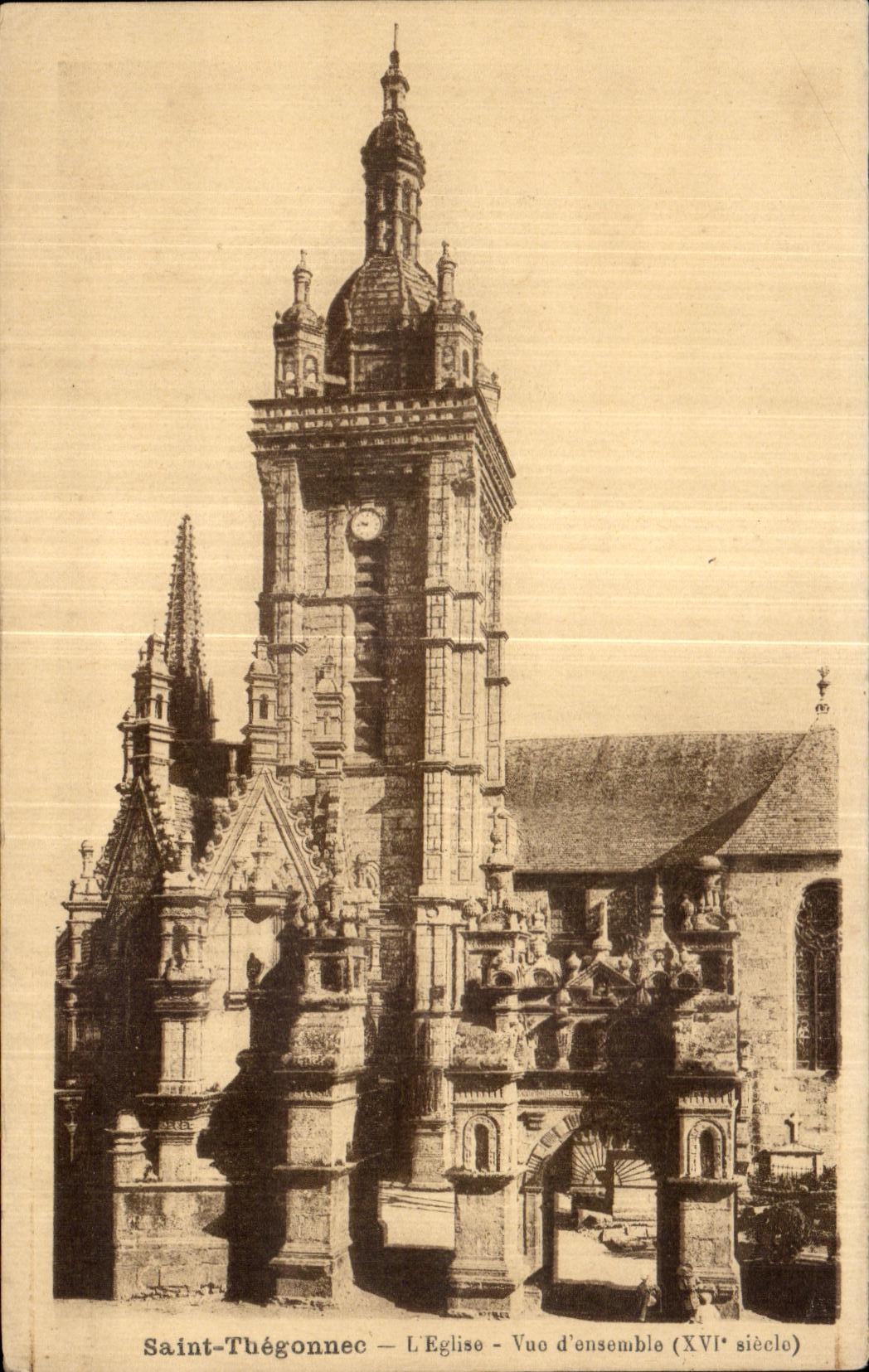 CPA Saint Thegonnec L Eglise Vue d ensemble (XVI sicele)