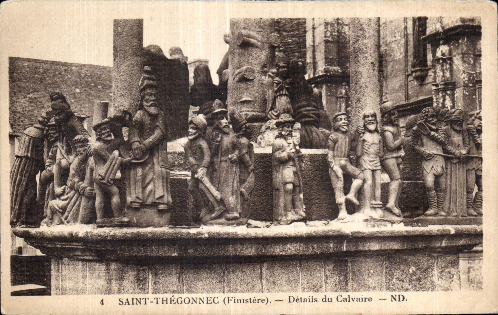 CPA Saint Thegonnec (Finistere) Details du Calvaire