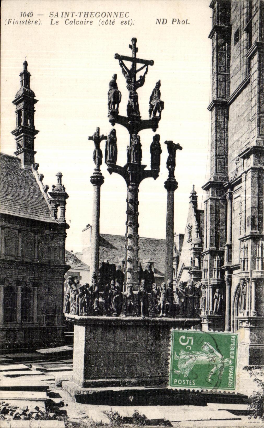 CPA Saint Thegonnec (Finistere) Le Calvaire (Cote est)
