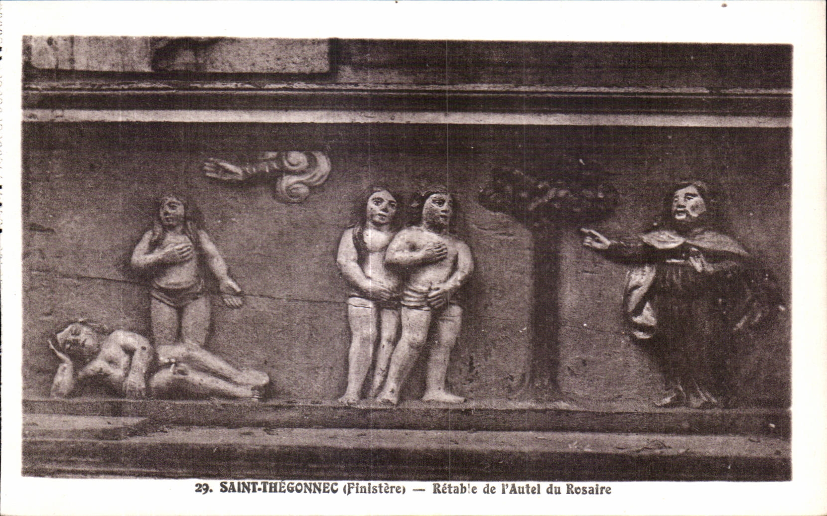 CPA Saint Thegonnec (Finistere) Retable de I Autel du Rosaire