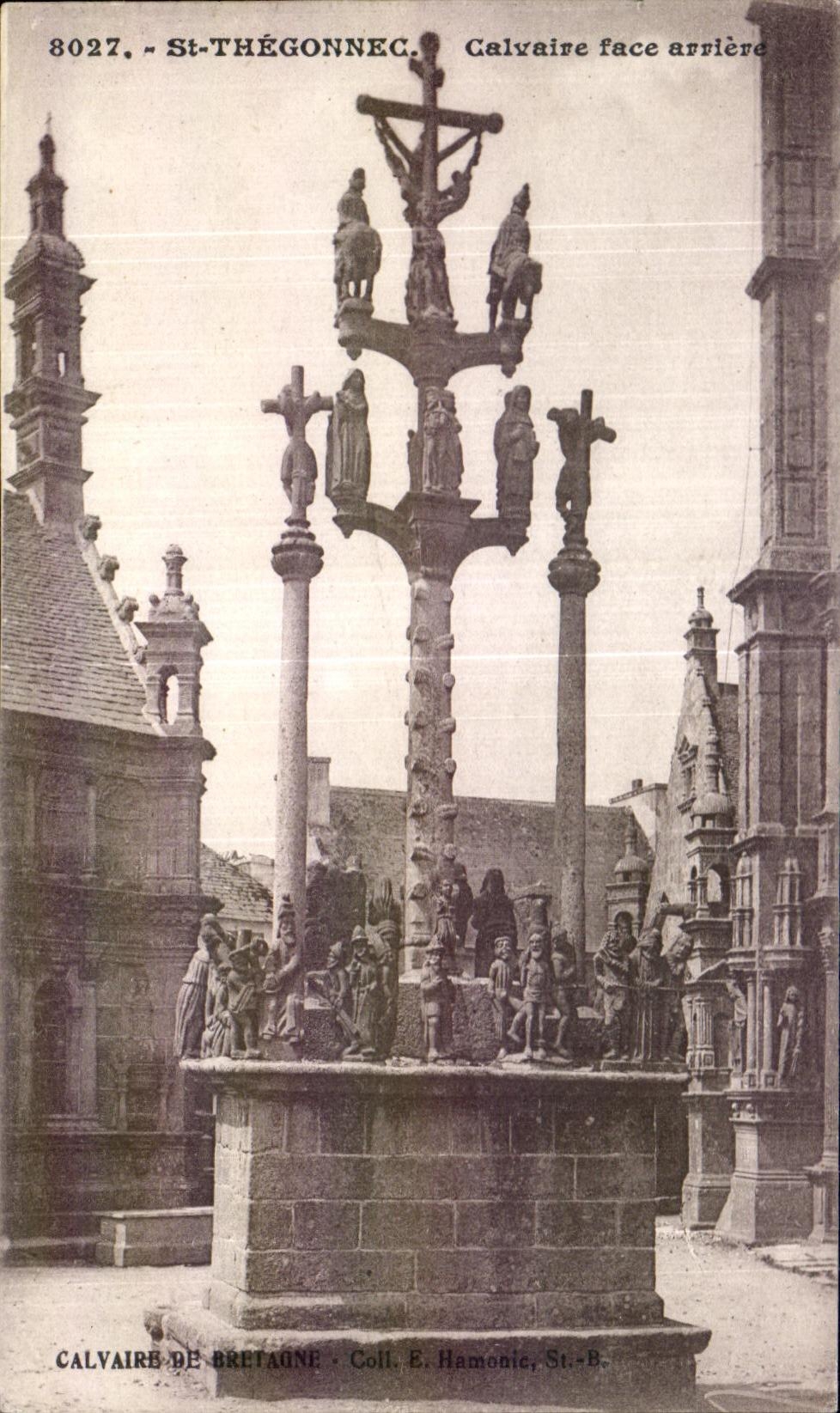 CPA Saint Thegonnec Calvaire face arrieve