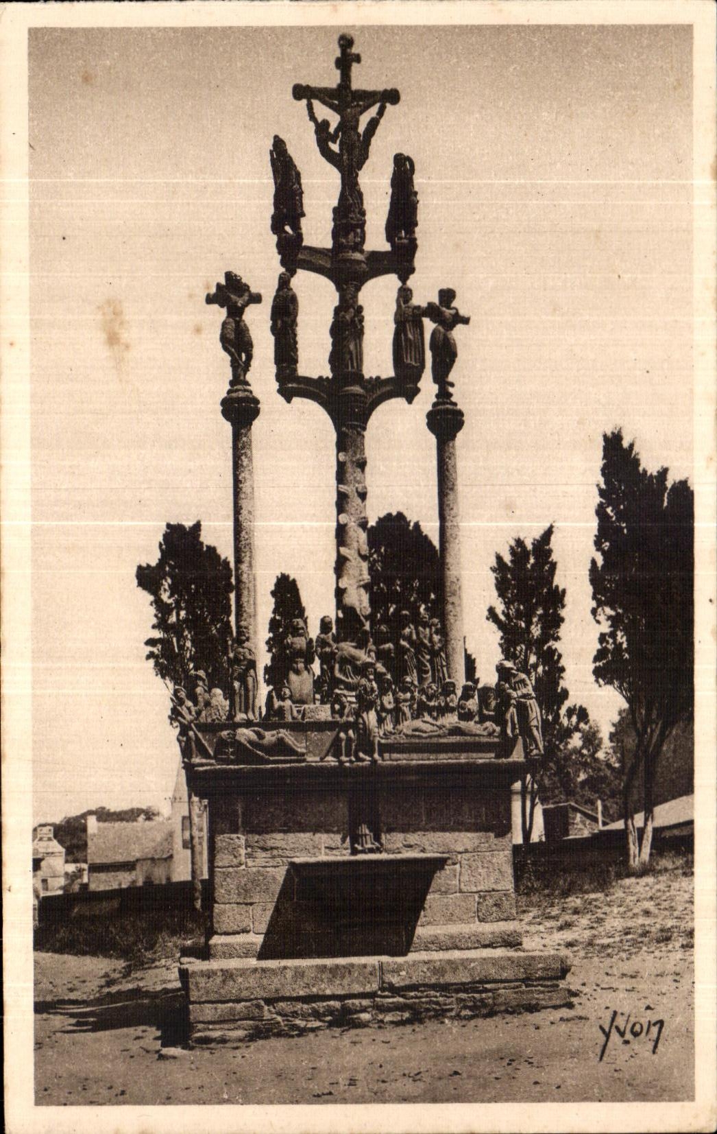 CPA Bretagne St Thegonnec (Finistere) Le Calvaire cote Nord