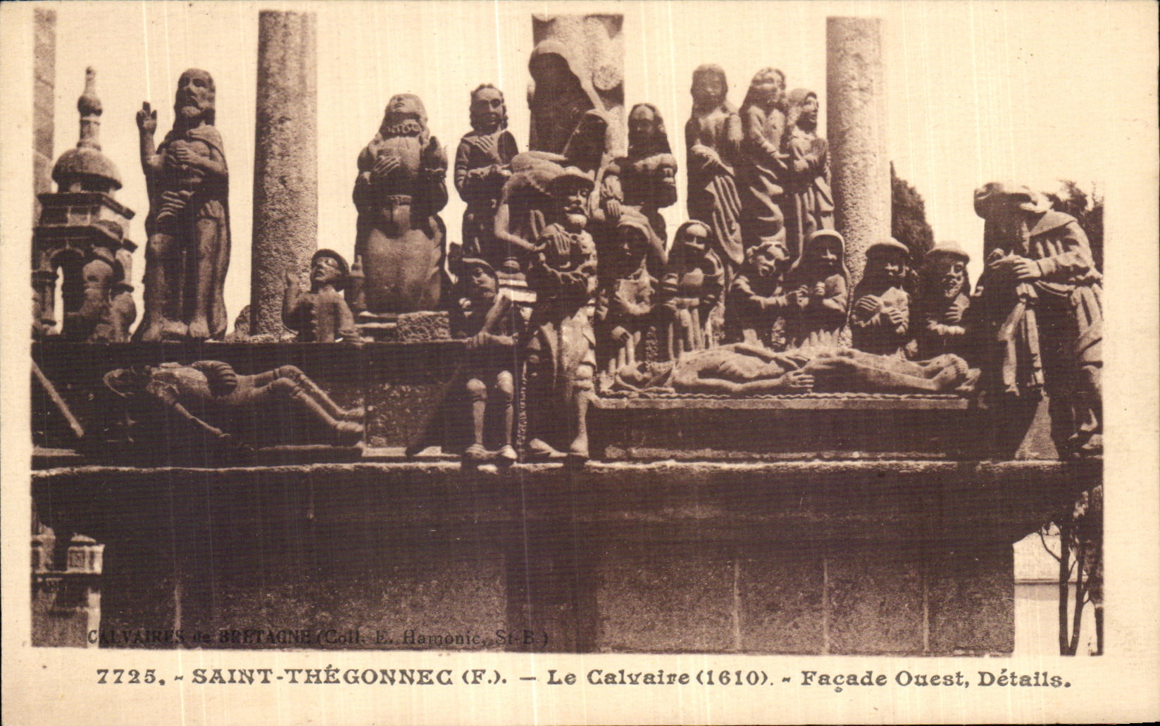 CPA Saint Thegonnec (Finistere) Le Calvaire Facade Ouest Details