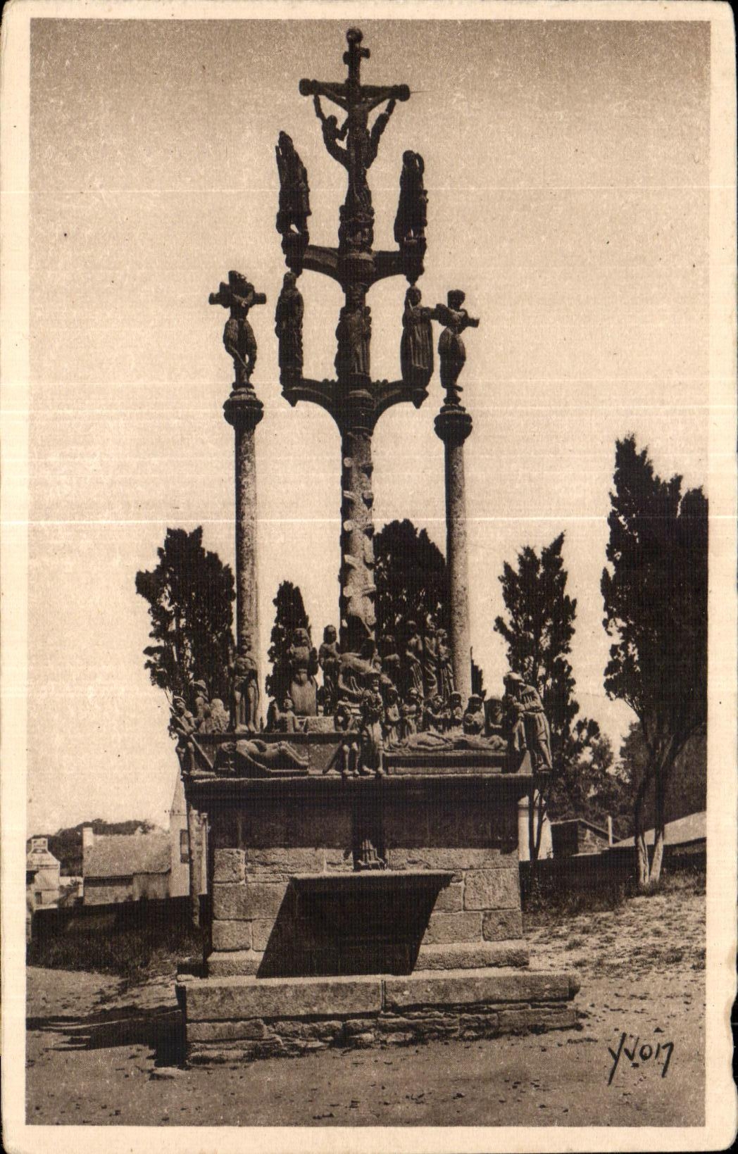 CPA Saint Thegonnec (Finistere) Le Calvaire cote Nord