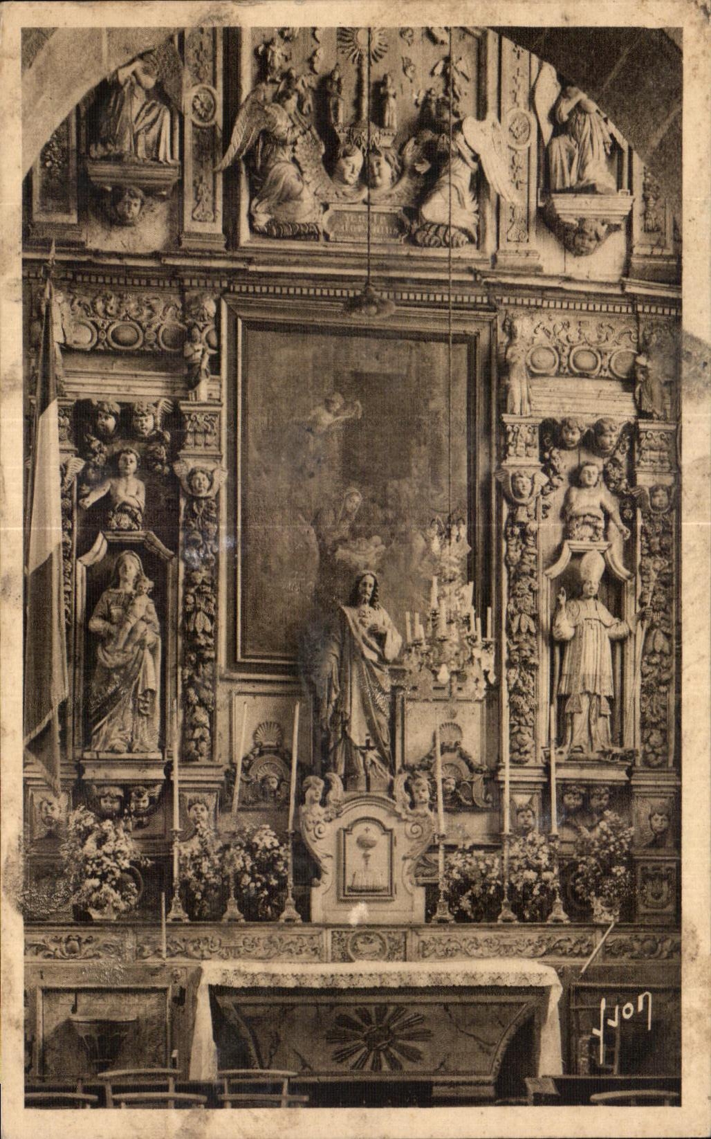 CPA Saint Thegonnec (Finistere) Retable de I Autel du Sacre Coeur