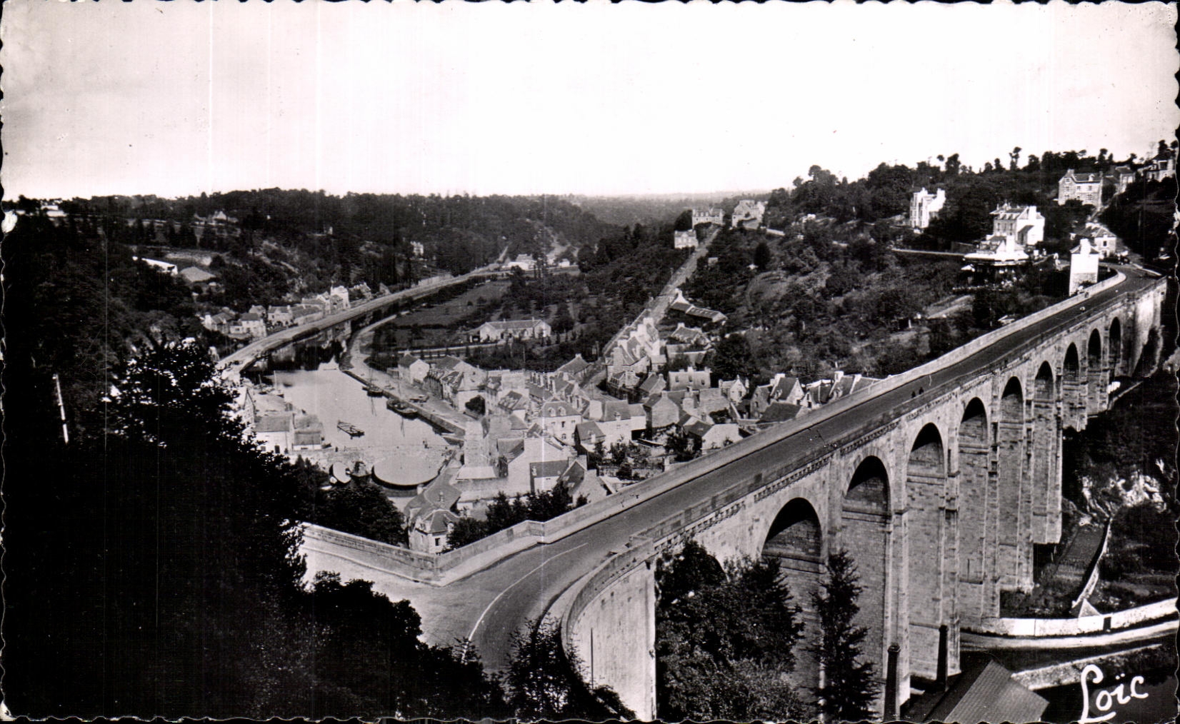 CPA Dinan Le Viaduc et vue generale de la Coulee de la Rance