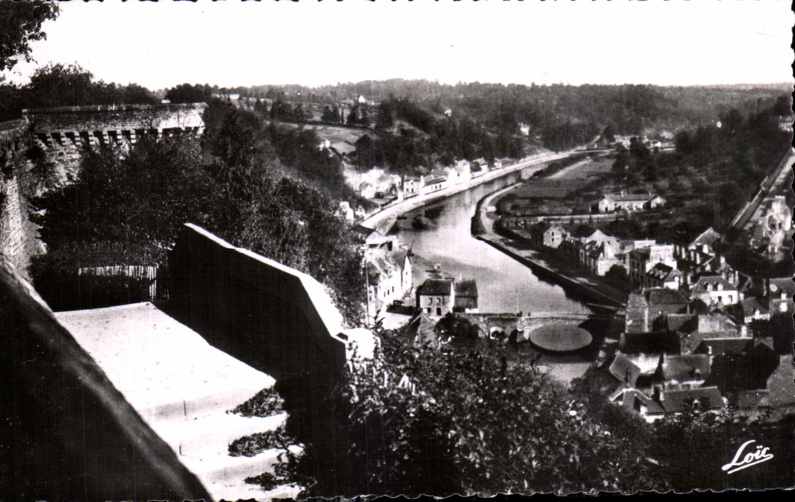 CPA Cote D Emeraude Dinan Tour Sainte Catherine et vue generale sur la Rance