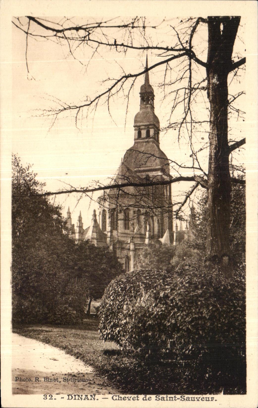 CPA Dinan Chevet de Saint Sauveur