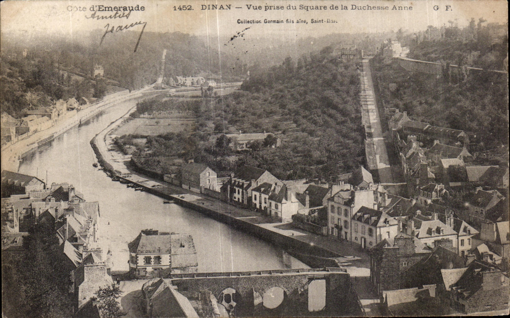 CPA Dinan Seen from of the Public garden of the Duchess Anne