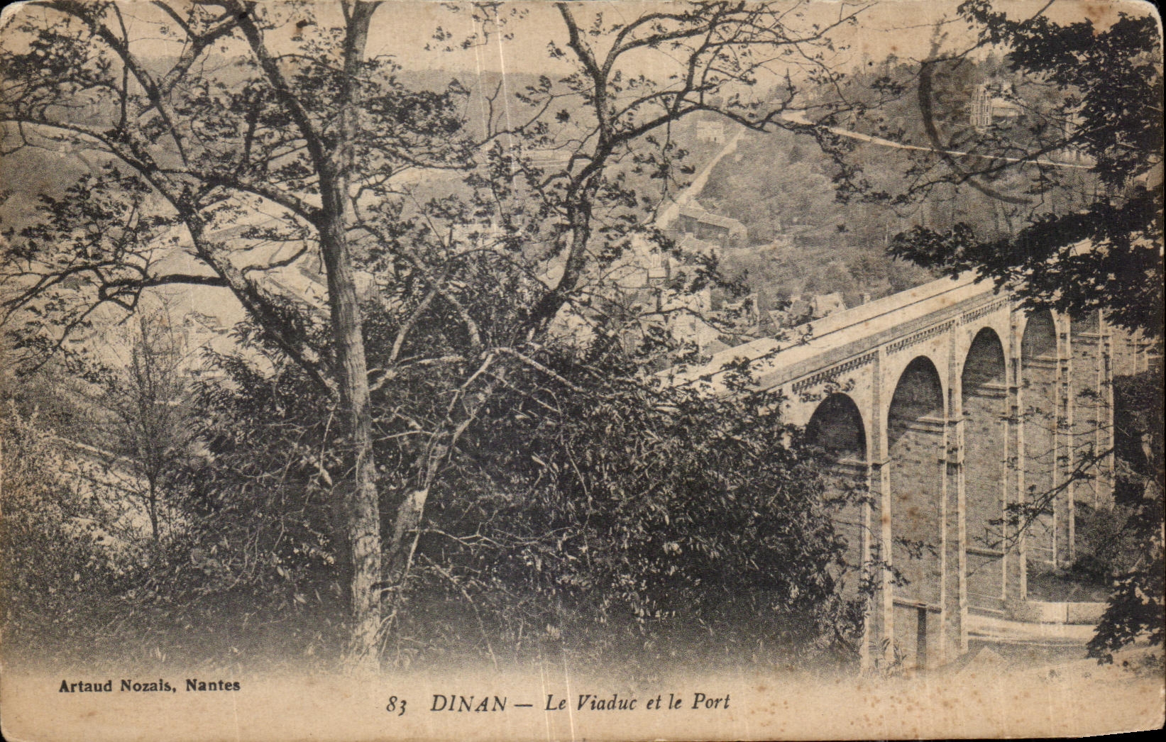 CPA Dinan Le Viaduc et le Port