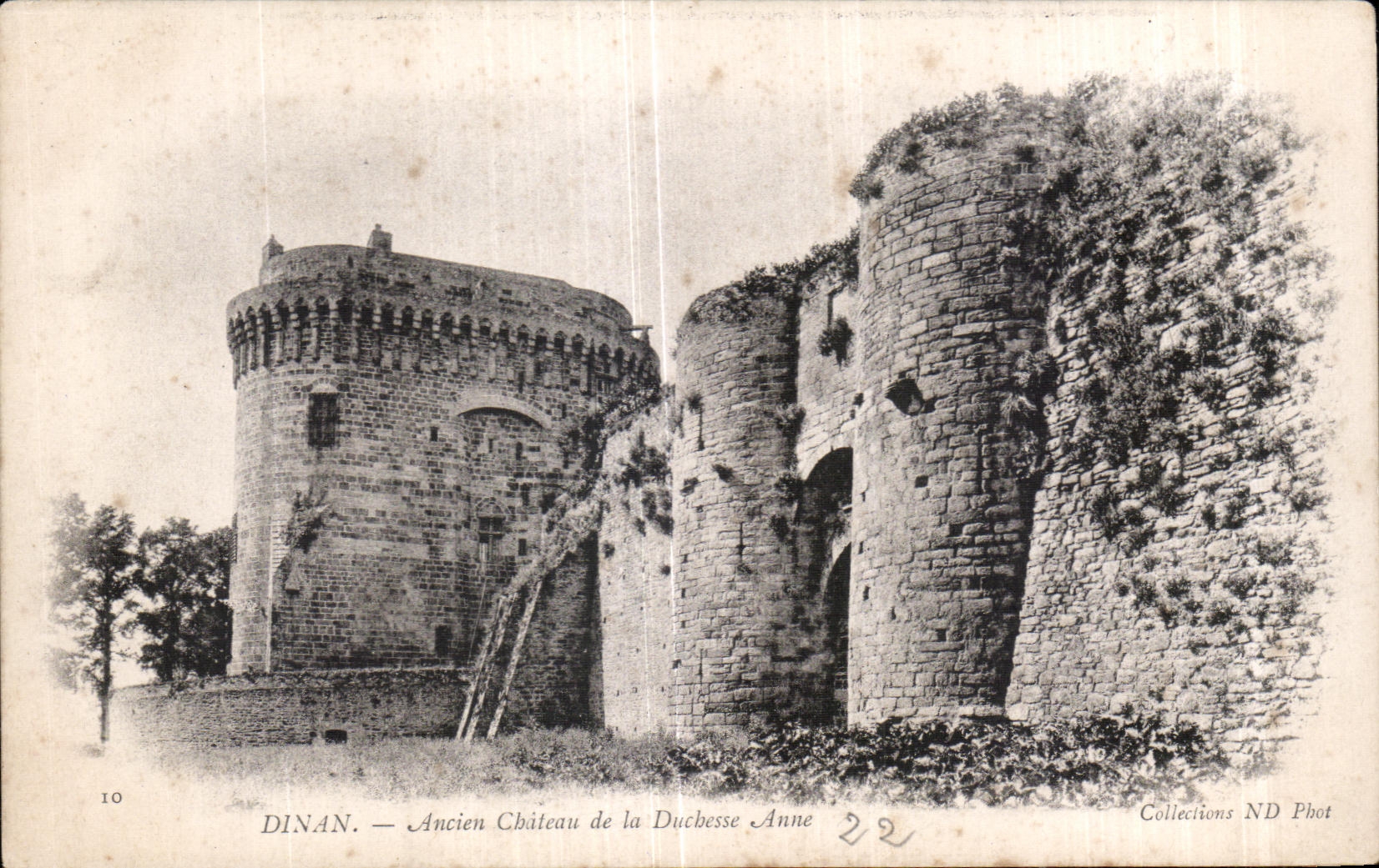 CPA Dinan Ancien chateau de la duchesse Anne 