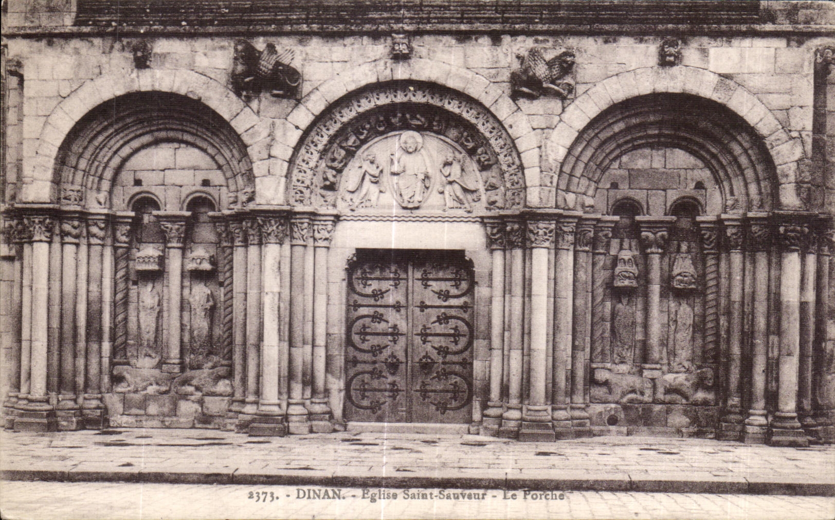 CPA Dinan Eglise Saint Sauvaur LePForche