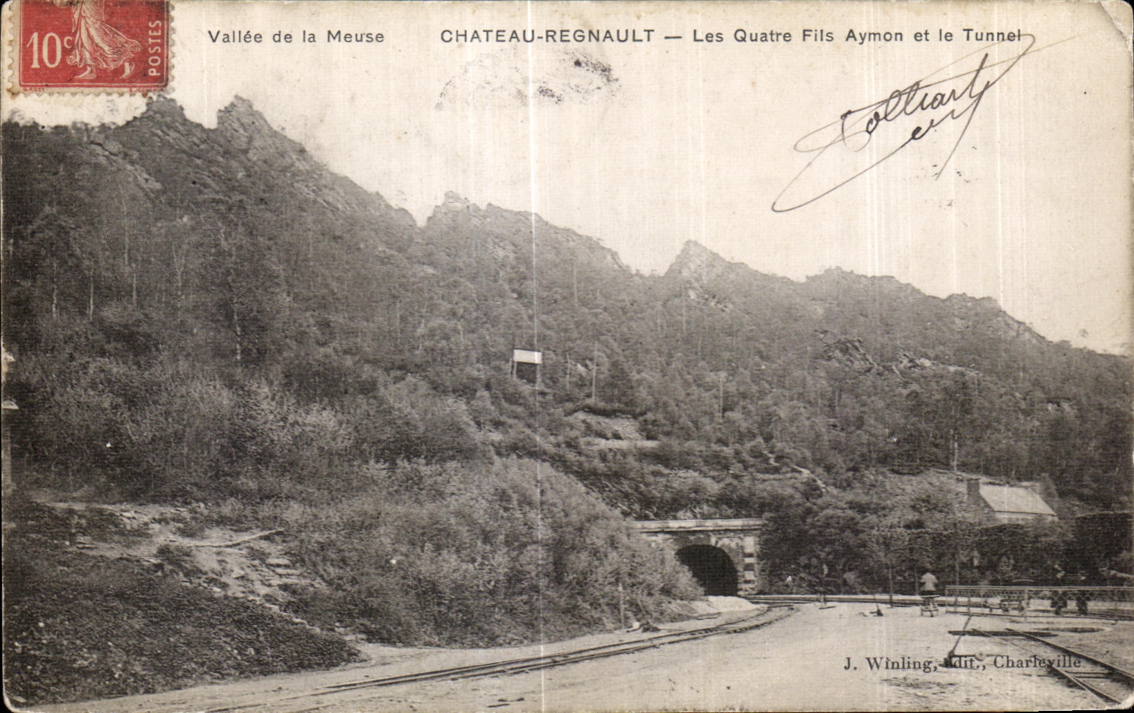 CPA Vallee de la Meuse Chateau Regnault Les Quatre Fils Aymon et le Tunnel
