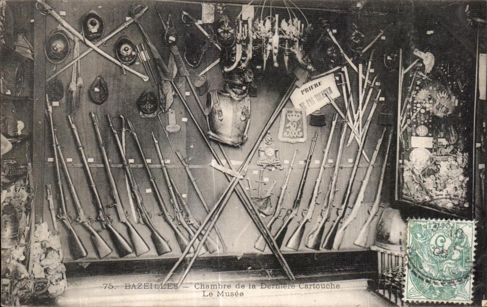 CPA Bazeilles La Chambre de la Derniere Cartouche Le Musee Armes Weapons Guerre de 1870 Militaria
