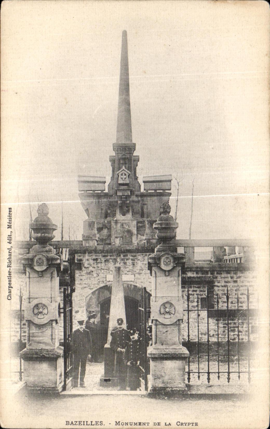 Monumento de CPA Bazeilles de la cripta