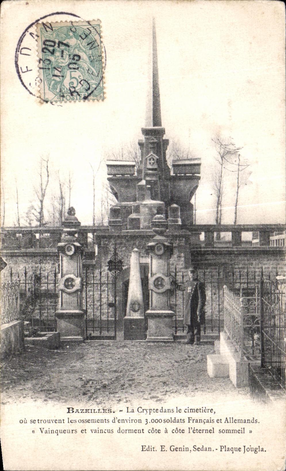 CPA Bazeilles the Crypt in the cemetery or are the Militaria bones