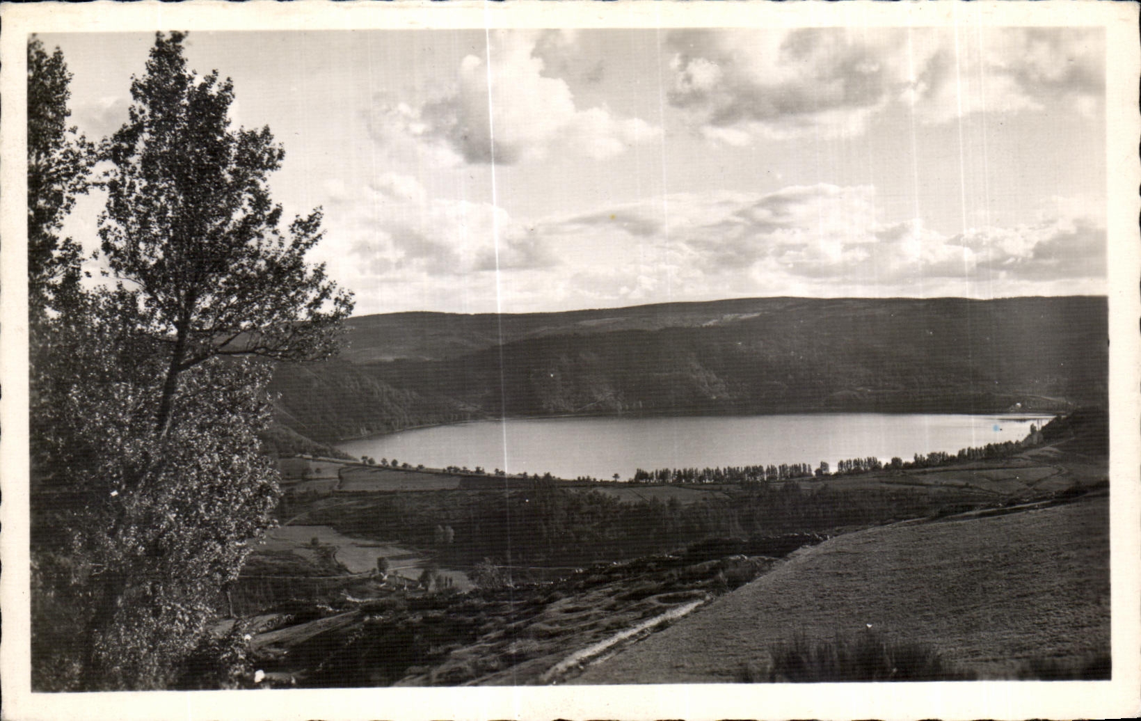 CPA Lake issarles Panoramic Ardeche alt 1 000m Vne