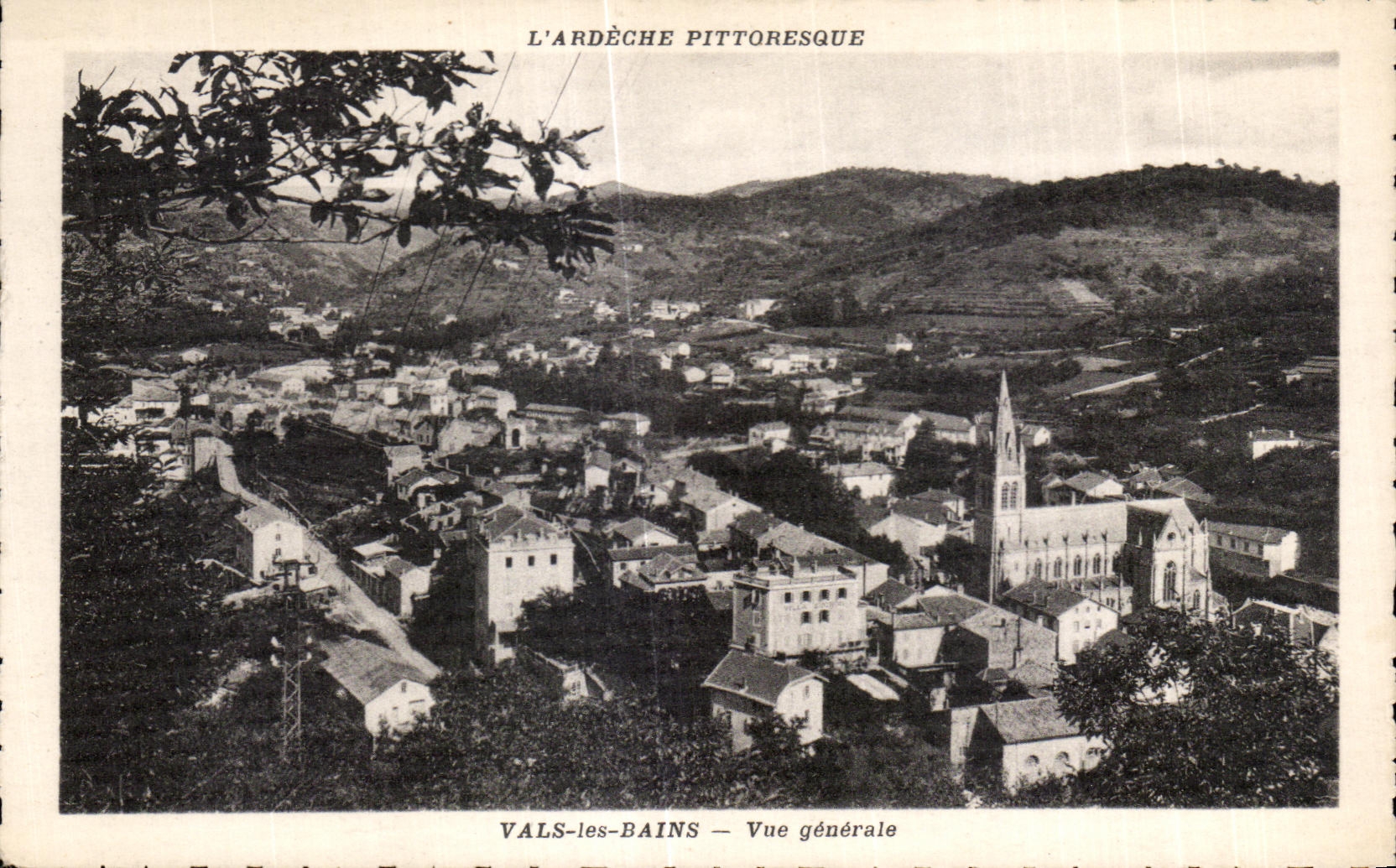 CPA Ardeche Picturesque Valleys les Bains View