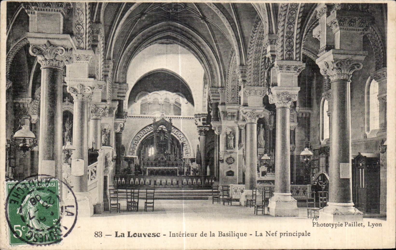 CPA La Louvesc Interieur de la Basilique La Nef principale